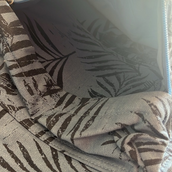 Roxy Sugar Baby Canvas Small Backpack - Blue Heaven Lirely, never used, like new - Picture 3 of 6